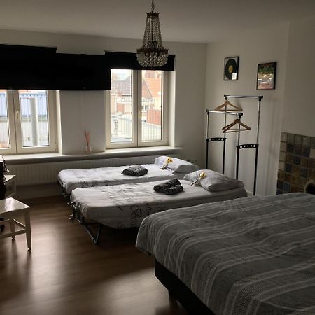 B&B Check Mate Roermond Buitenkant foto
