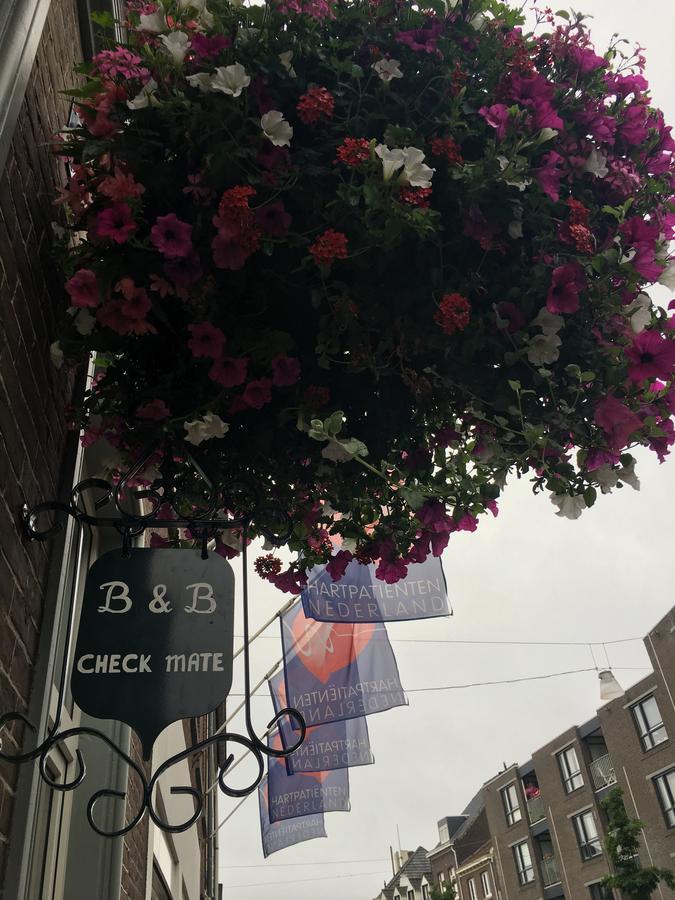 B&B Check Mate Roermond Buitenkant foto