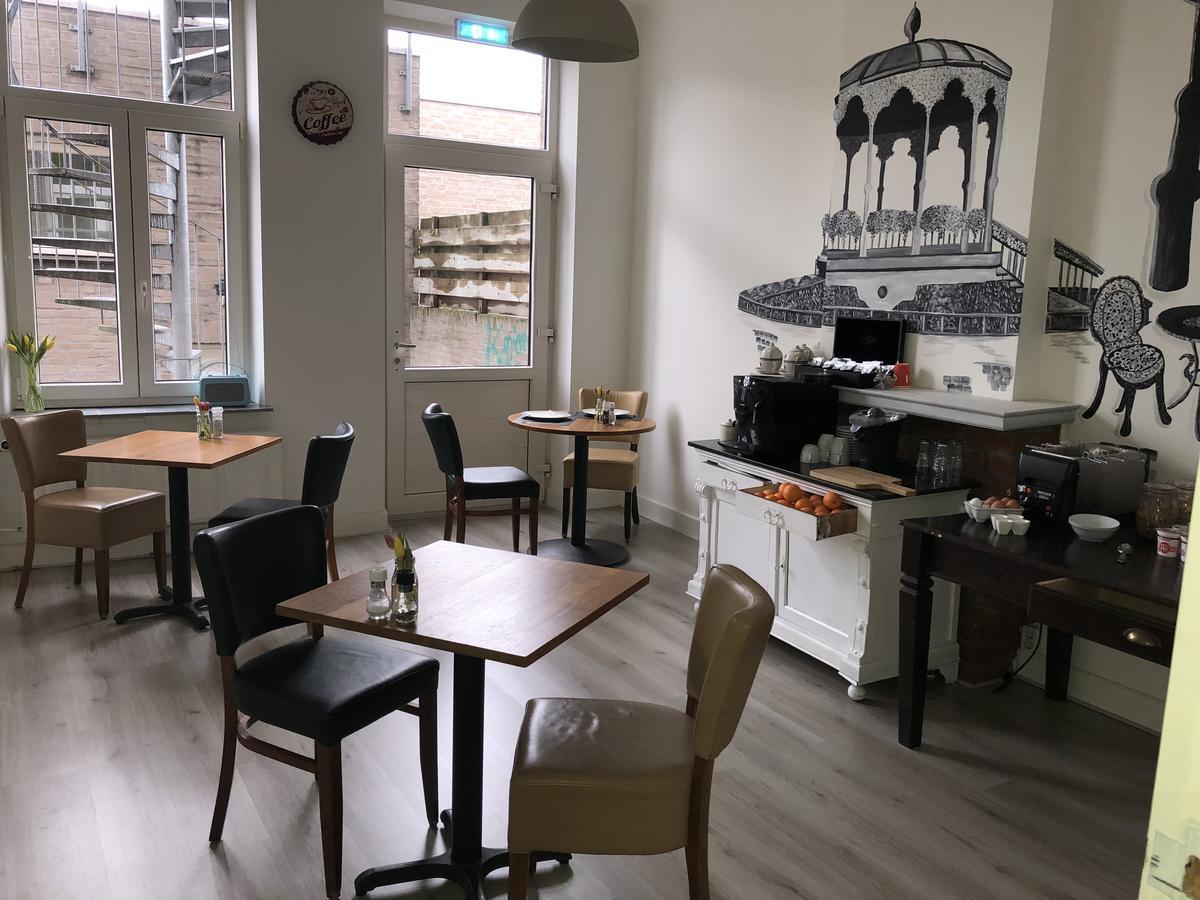 B&B Check Mate Roermond Buitenkant foto