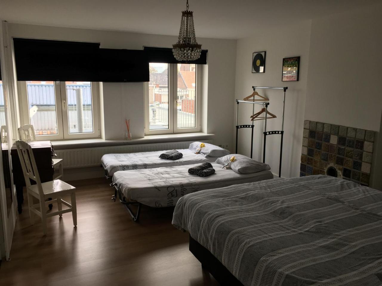 B&B Check Mate Roermond Buitenkant foto